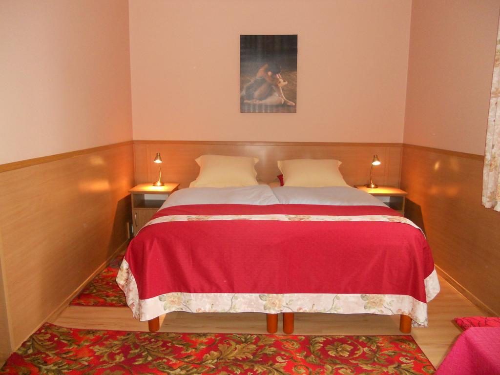 Hotel Karolina Tarnobrzeg Rum bild